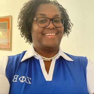 Meet your Posher, Cyndra